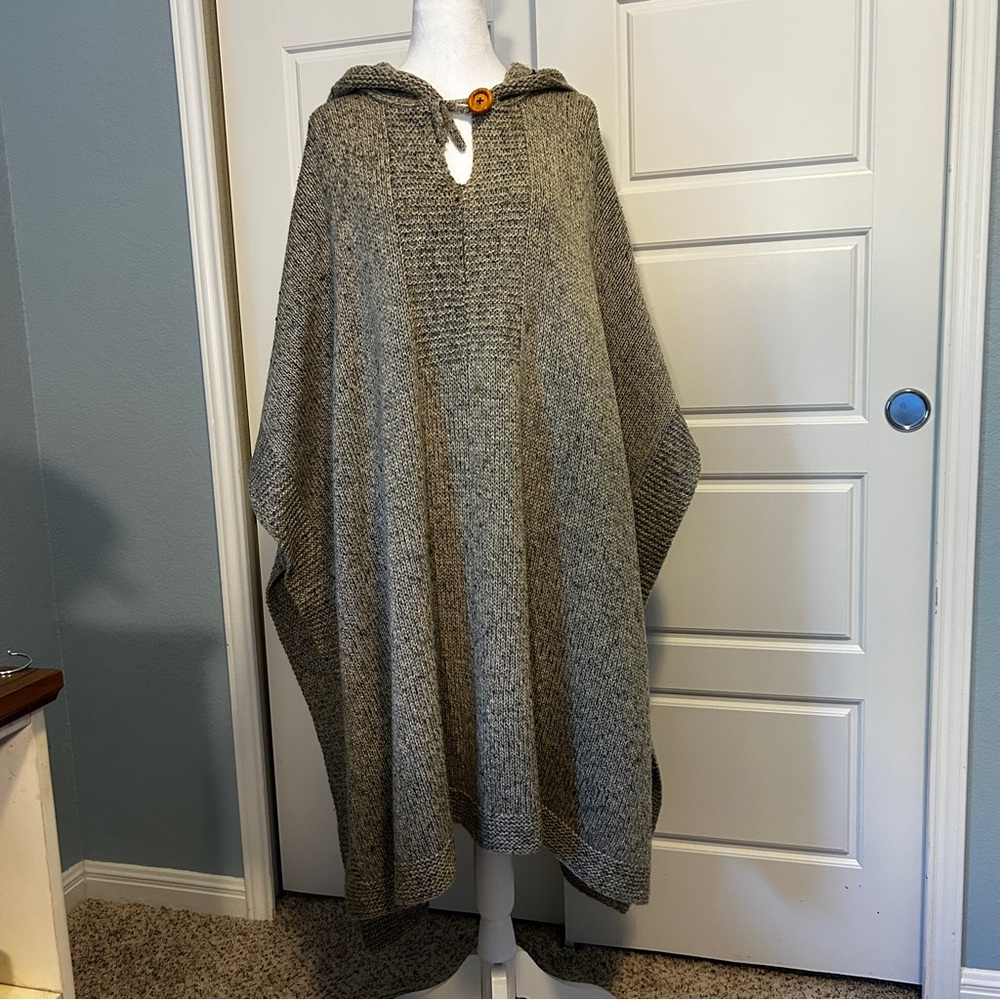 Vintage Maxi Poncho Unisex 100% Wool Lagenlook Tan & Gray Hooded - One Size